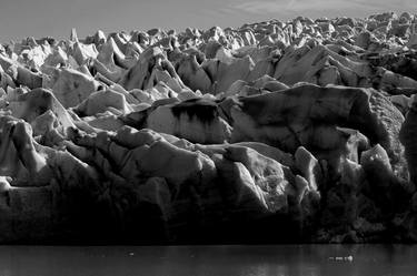 Print 17    The Grey Glacier, Lago Grey, Torres del Paine National Park, Patagonia, Chile - Limited Edition of 15 thumb