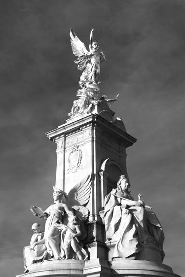 The Queen Victoria Memorial outside Buckingham Palace, St James, London, England - Limited Edition of 15 thumb