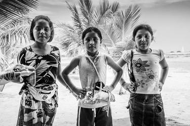 Girls in Tapachula - Limited Edition of 25 thumb