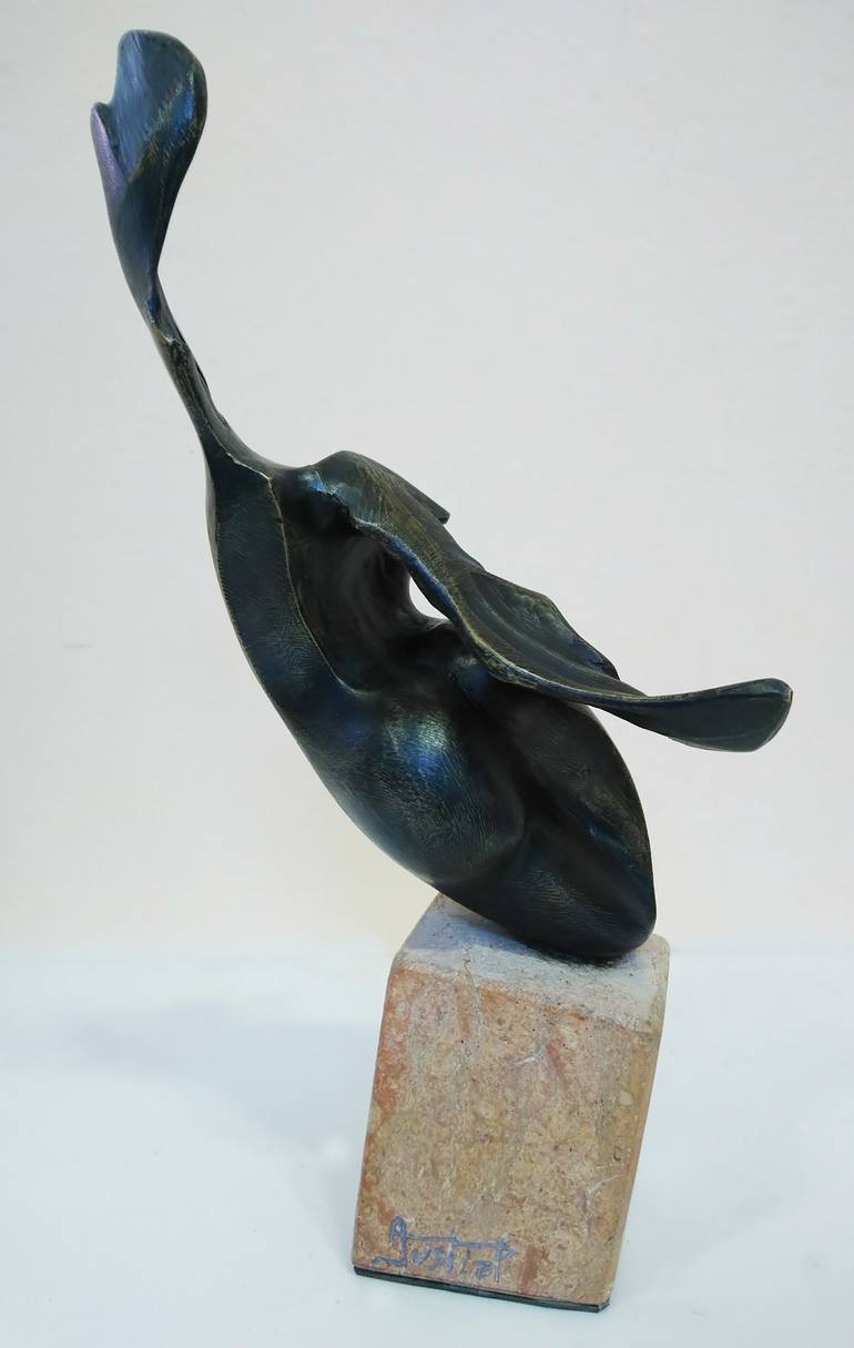 Original Figurative Women Sculpture by Aramis Justiz