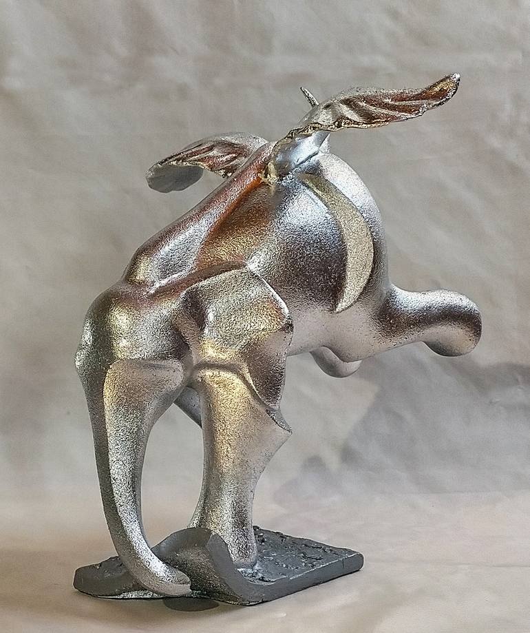 Original Figurative Animal Sculpture by Aramis Justiz