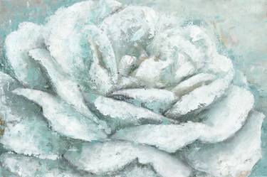 White Rose Blossom thumb