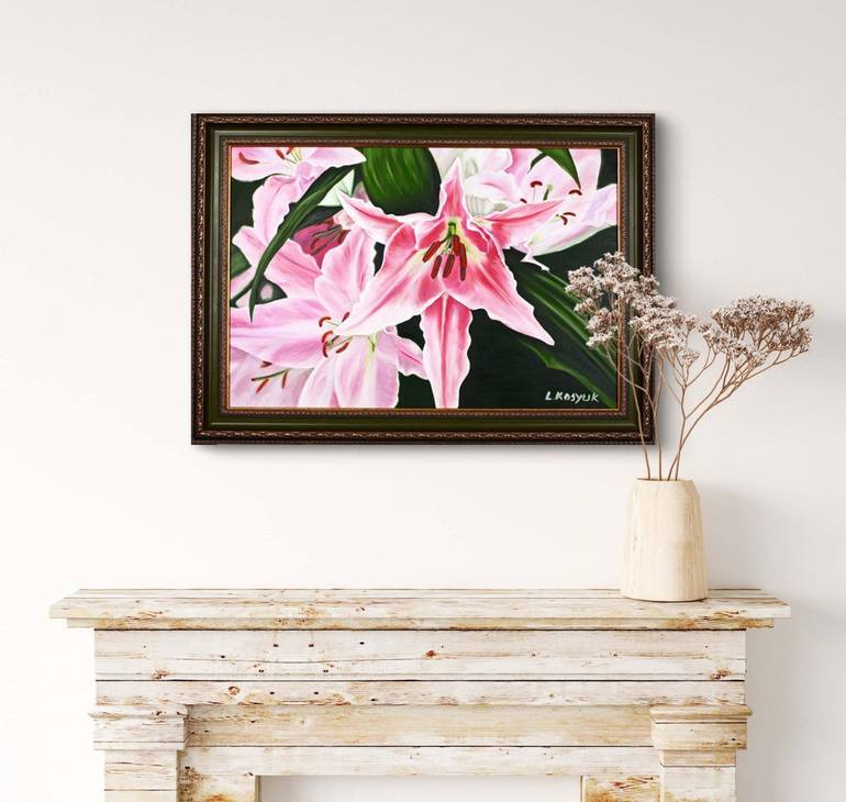 Original Realism Floral Painting by Larisa Ruy