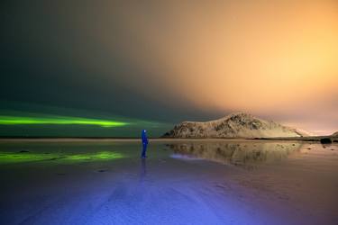 Northern light encounter 1 ,Lofoten Nordland thumb