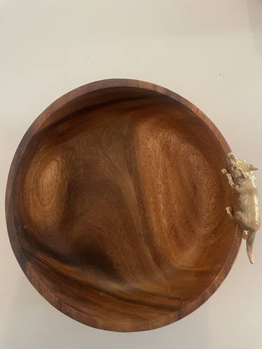 Bowl with gold fox thumb