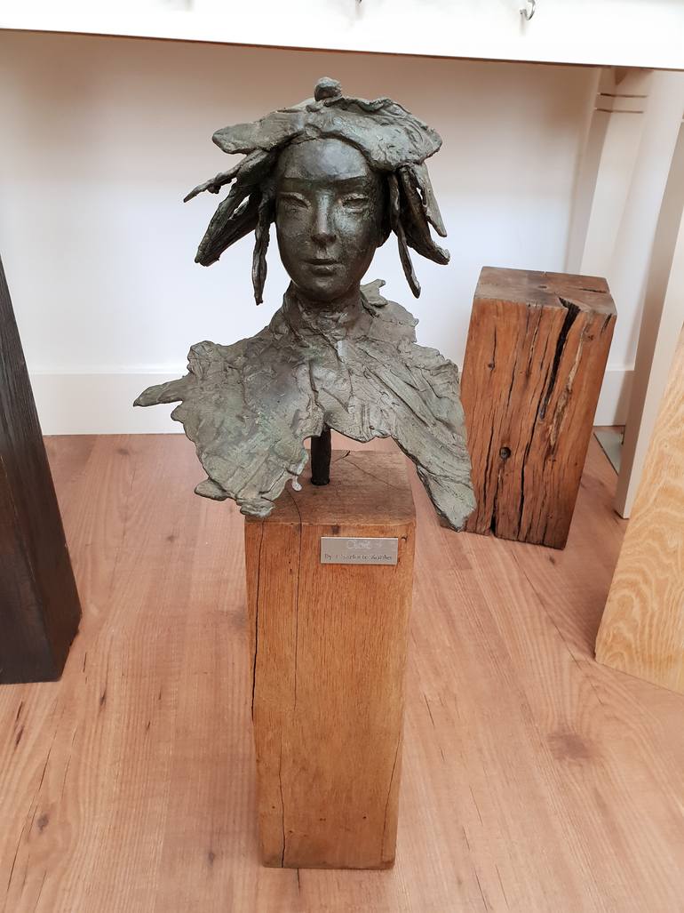 Original Other Women Sculpture by Exclusive Sculptures