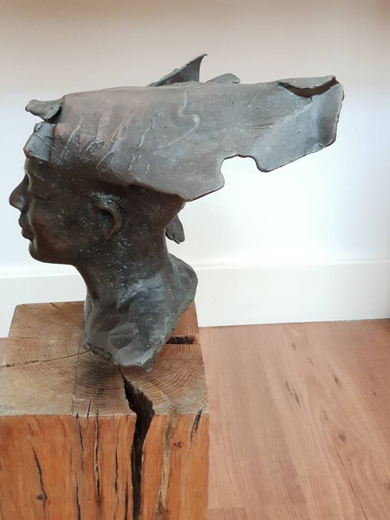 Original Modernism Women Sculpture by Exclusive Sculptures