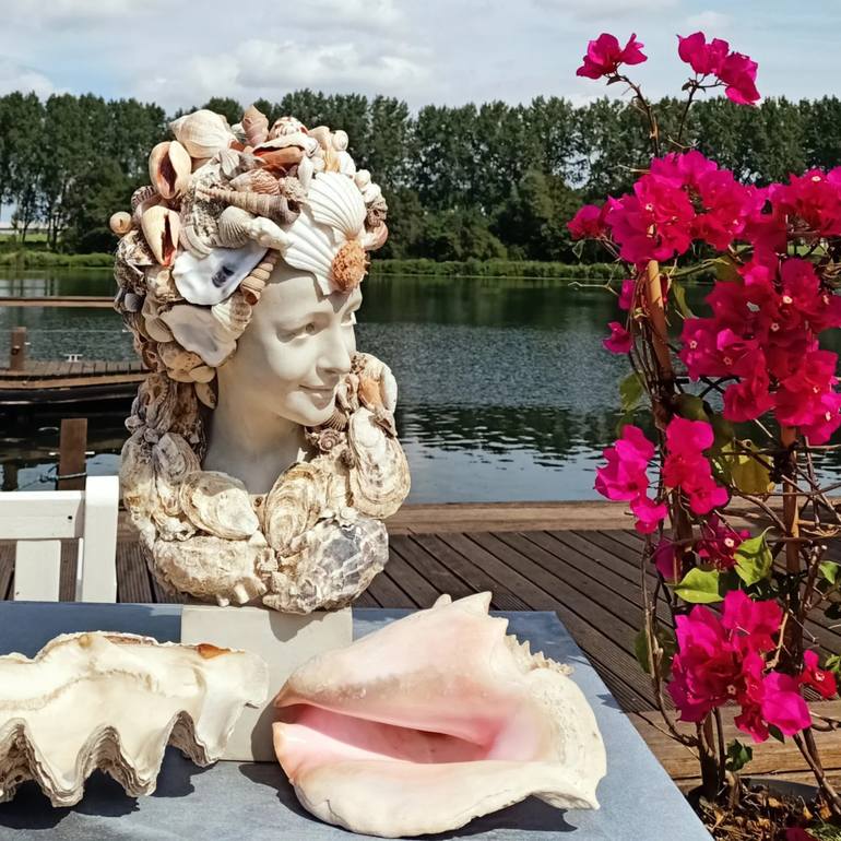 Original Art Deco Nature Sculpture by Diana Scherpenisse