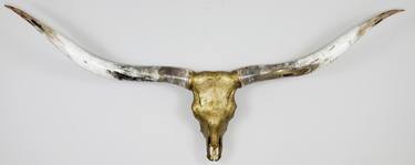 Aged Gold Gilded Wild Texas Longhorn thumb