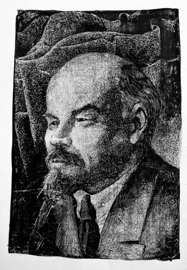 Lenin thumb