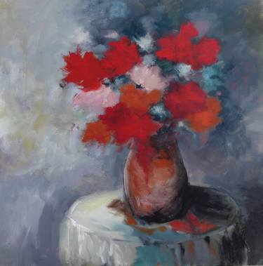 Bouquet rouge et table ronde thumb