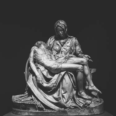 Pieta by Michelangelo thumb