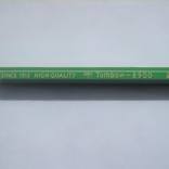 Tombow 8900 2B by Richard Parker