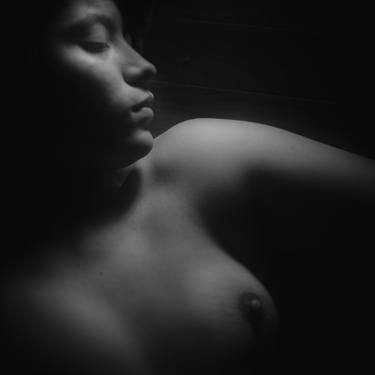 Original Nude Photography by Guillermo Simanavicius