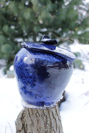 Persian blue vase thumb