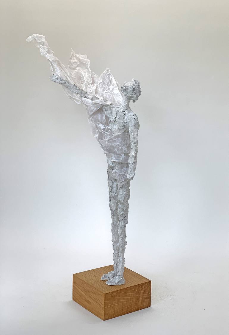 Original Figurative People Sculpture by Claudia Koenig - koenigsfigurine