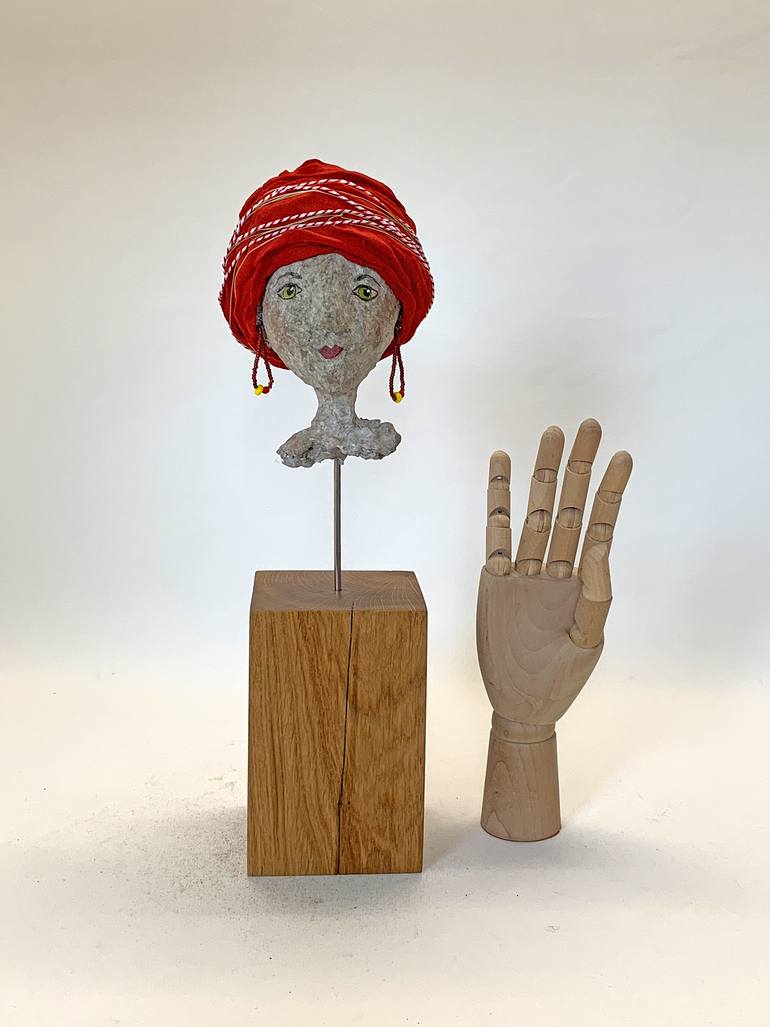 Original Contemporary Women Sculpture by Claudia Koenig - Koenigsfigurine