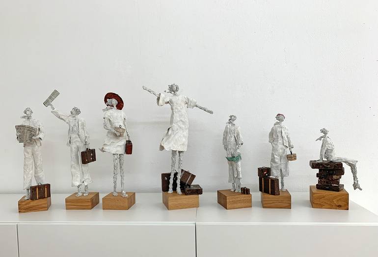 Original contemporary People Sculpture by Claudia Koenig - koenigsfigurine