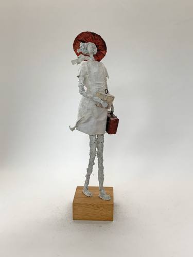 Original Modern People Sculpture by Claudia Koenig - koenigsfigurine