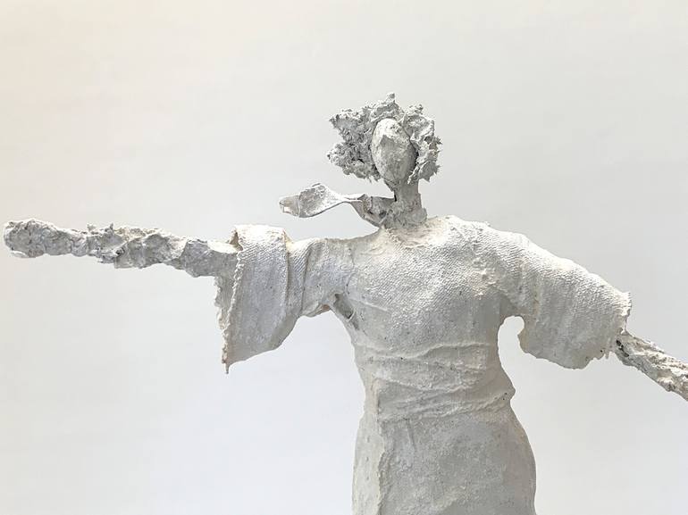 Original Modern People Sculpture by Claudia Koenig - koenigsfigurine