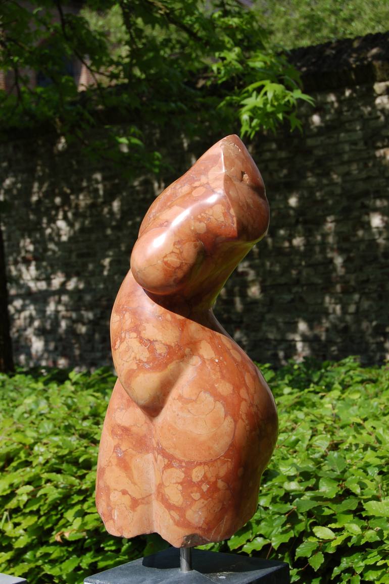 Original Figurative Women Sculpture by Nick Vermeulen