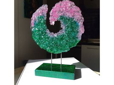 Emerald glass wave, 3D Crushed glass sculpture thumb