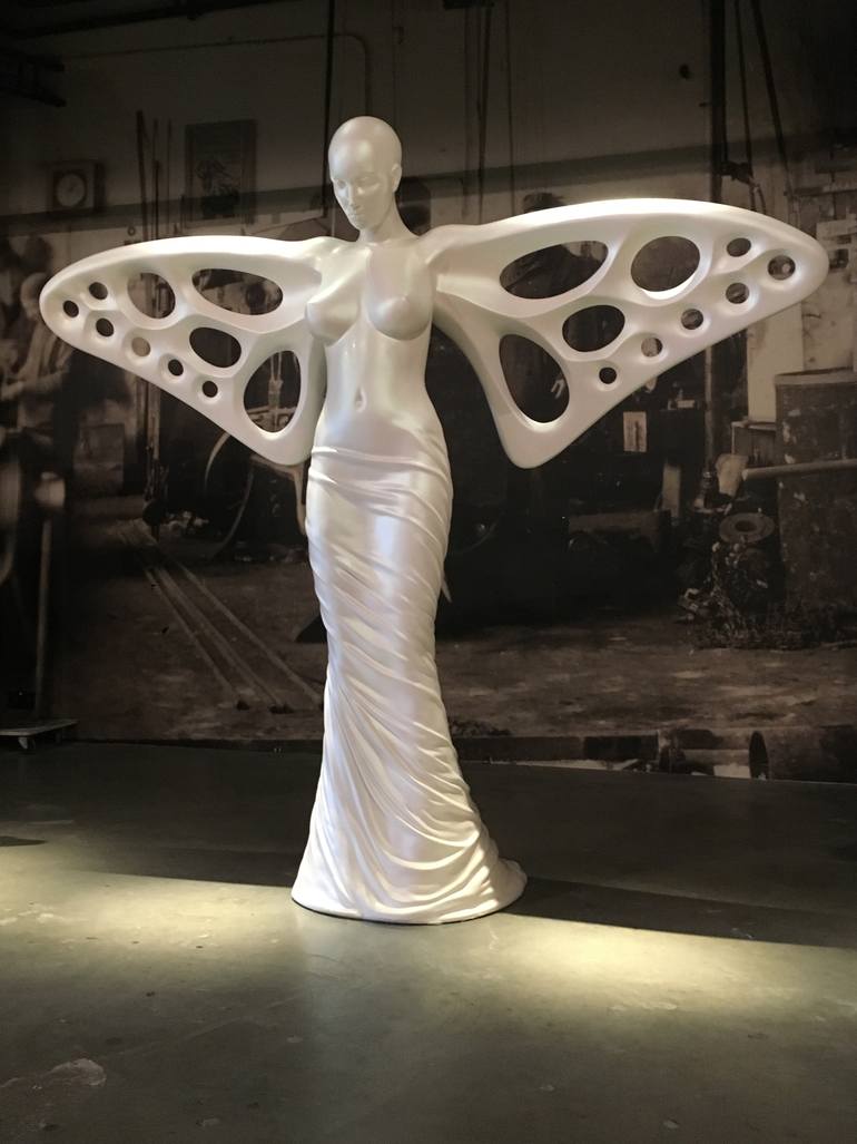 Original Figurative Women Sculpture by Slavomir Gibej