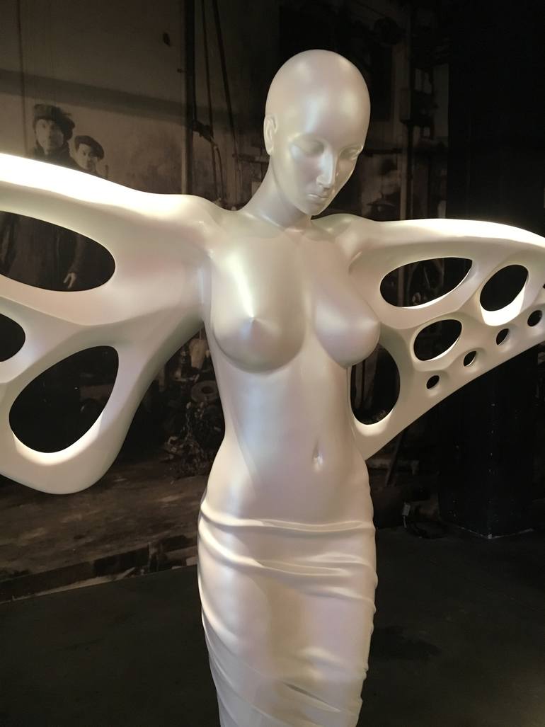 Original Figurative Women Sculpture by Slavomir Gibej