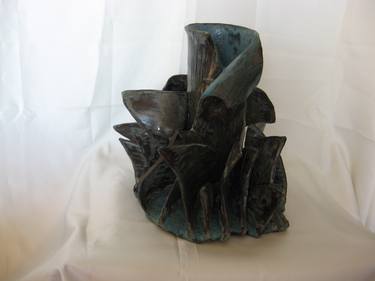 Shark vase thumb