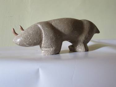 Rhino ocher thumb