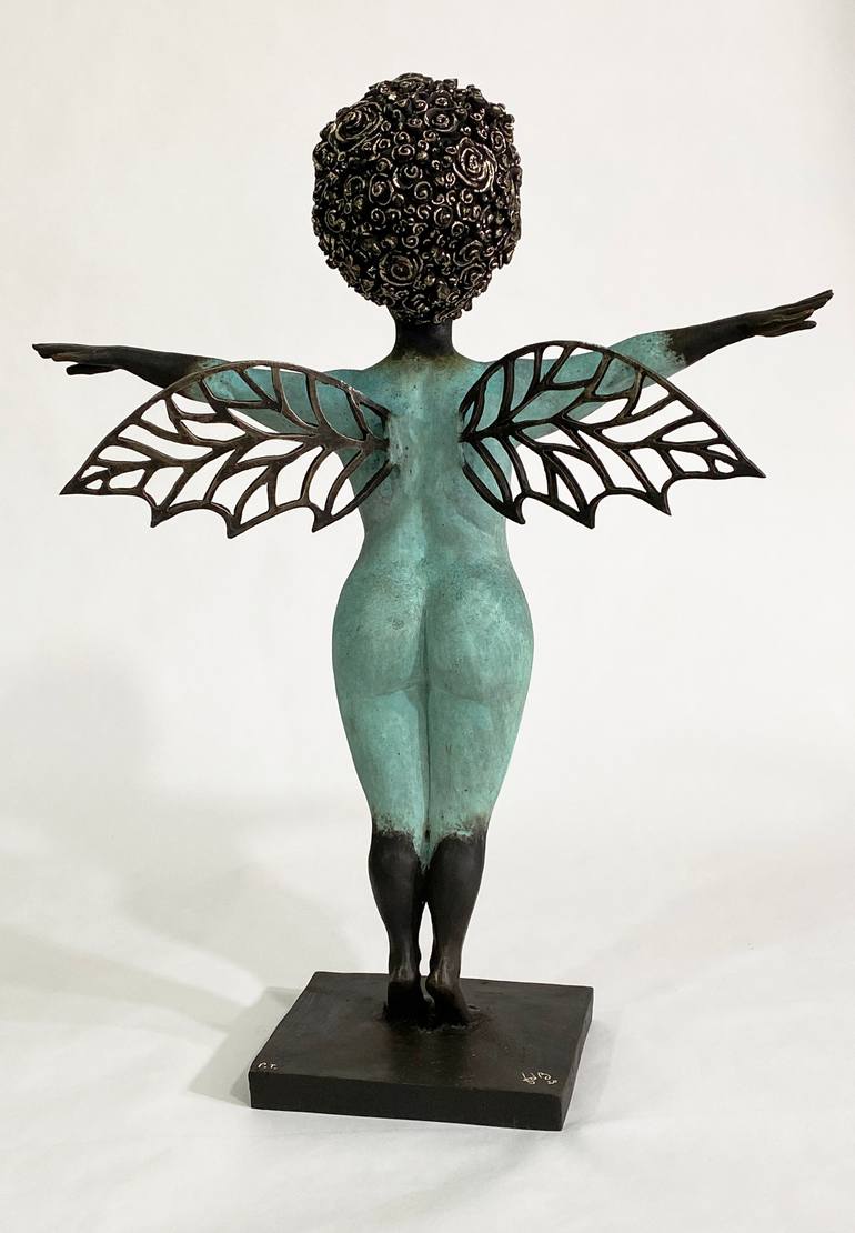 Original Figurative Women Sculpture by Francesca Dalla Benetta