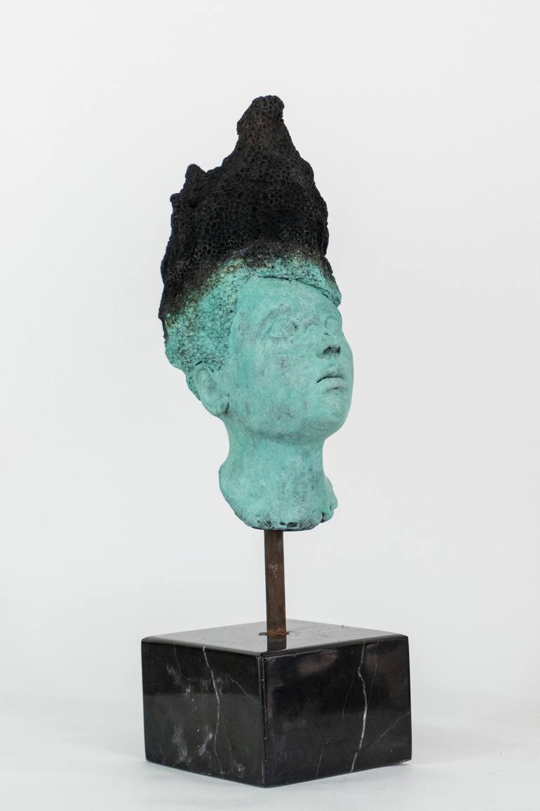 Original Figurative Body Sculpture by Francesca Dalla Benetta