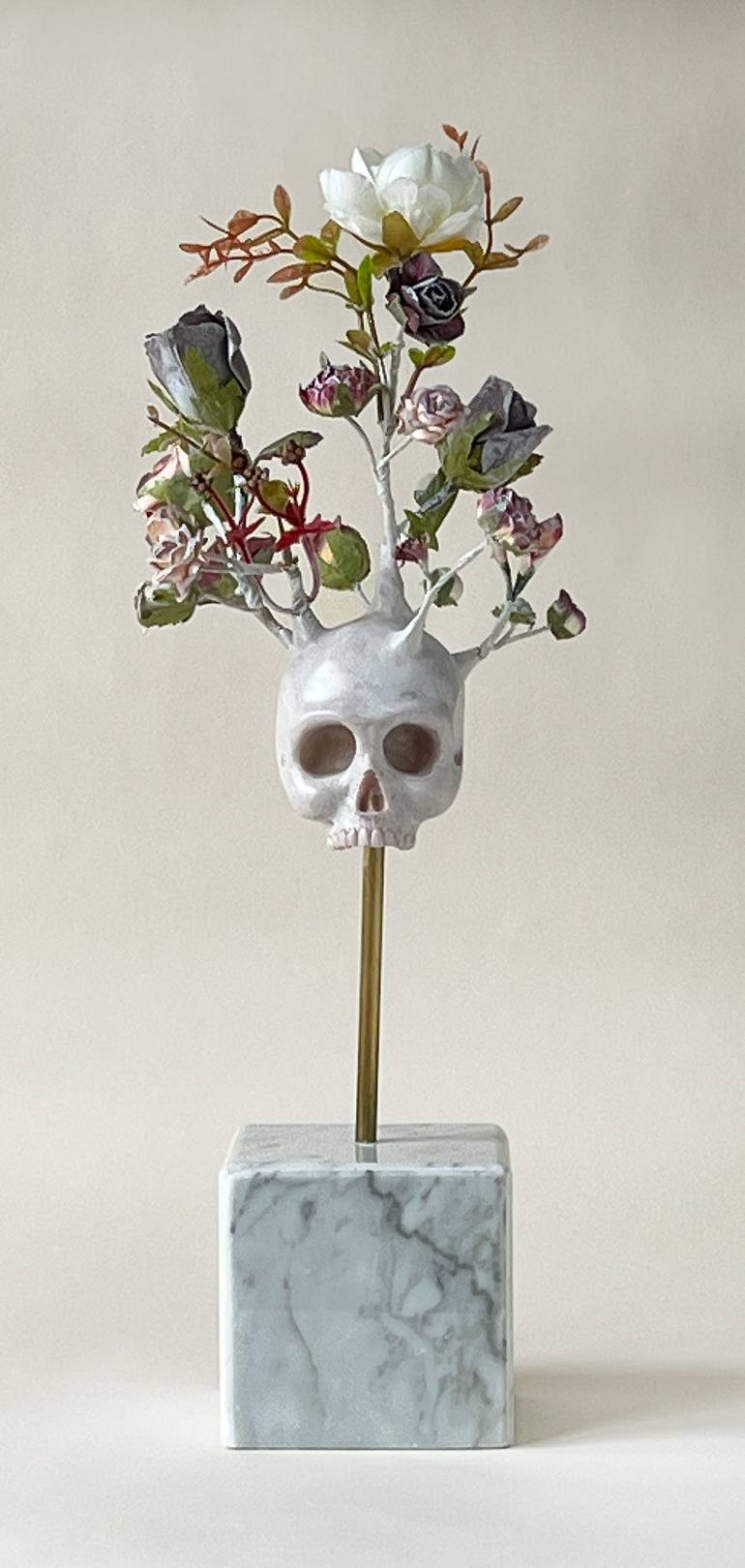 Original Floral Sculpture by Francesca Dalla Benetta