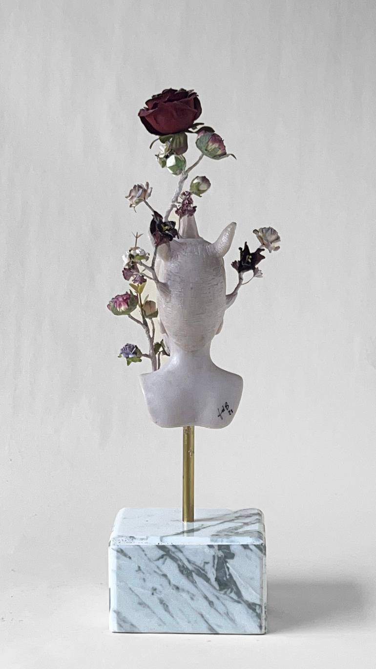 Original Figurative Animal Sculpture by Francesca Dalla Benetta