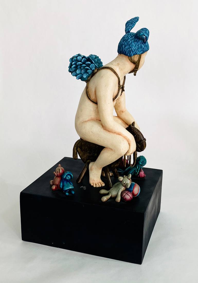 Original Figurative Body Sculpture by Francesca Dalla Benetta