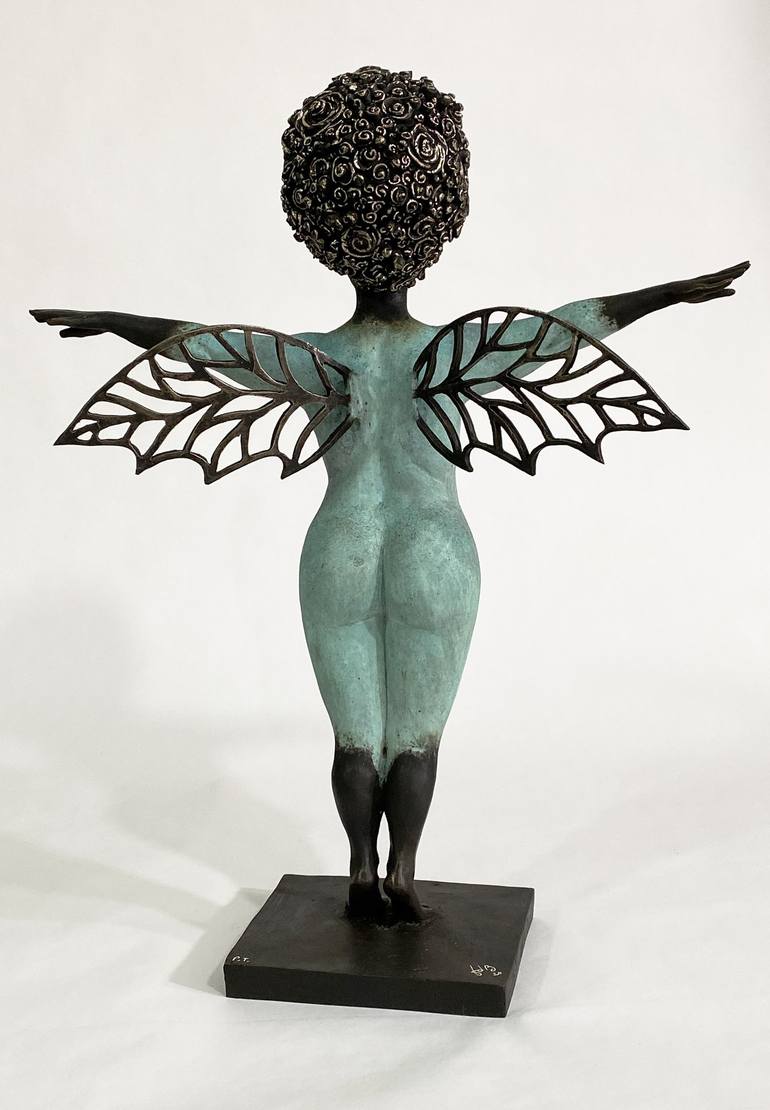 Original Realism Women Sculpture by Francesca Dalla Benetta