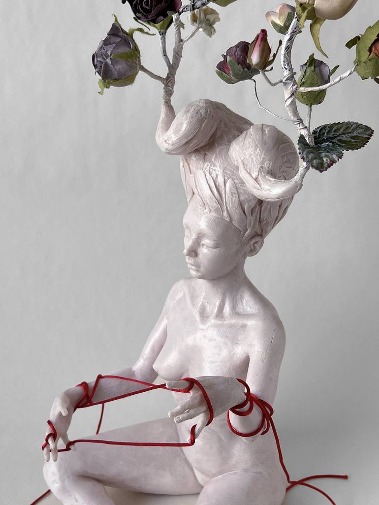 Original Figurative Body Sculpture by Francesca Dalla Benetta