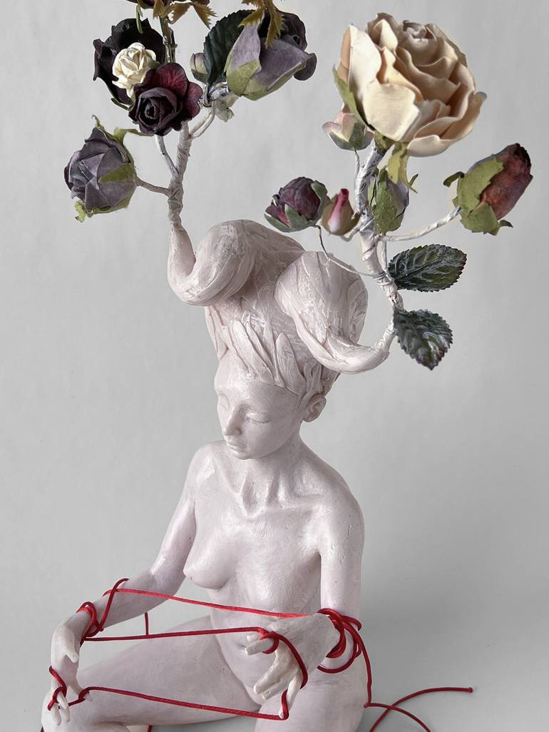 Original Figurative Body Sculpture by Francesca Dalla Benetta