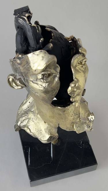 Original Figurative Body Sculpture by Francesca Dalla Benetta