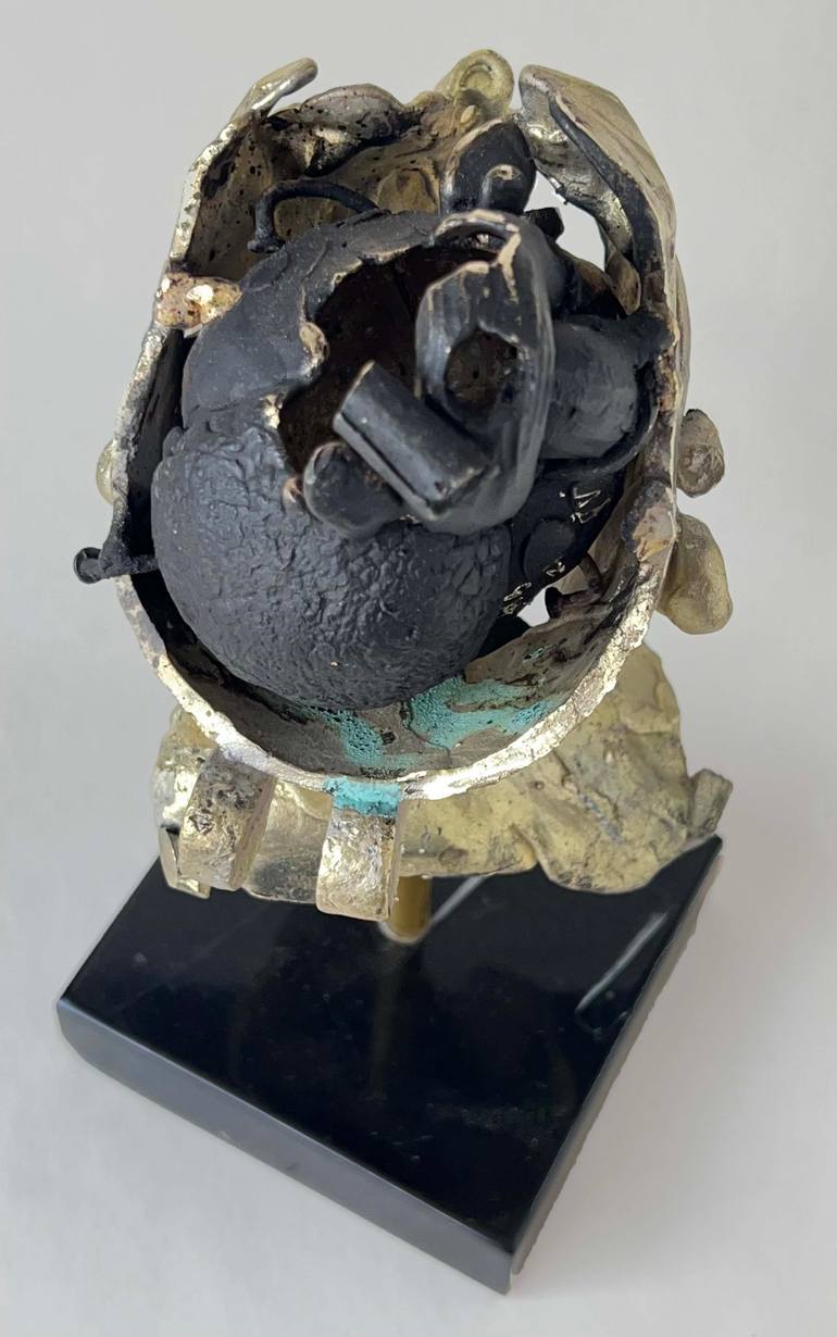 Original Figurative Body Sculpture by Francesca Dalla Benetta