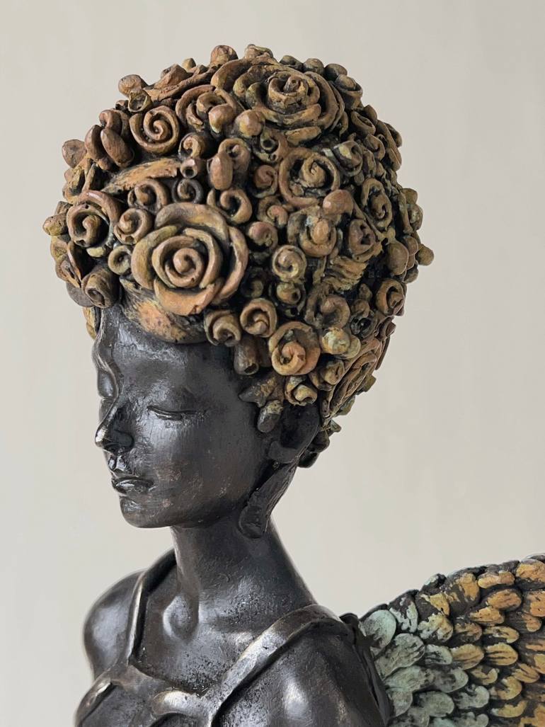 Original Figurative Body Sculpture by Francesca Dalla Benetta