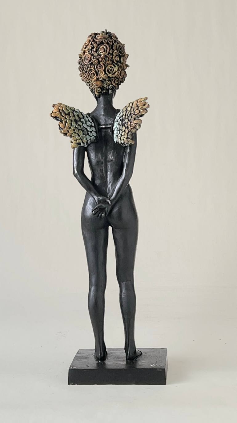 Original Figurative Body Sculpture by Francesca Dalla Benetta
