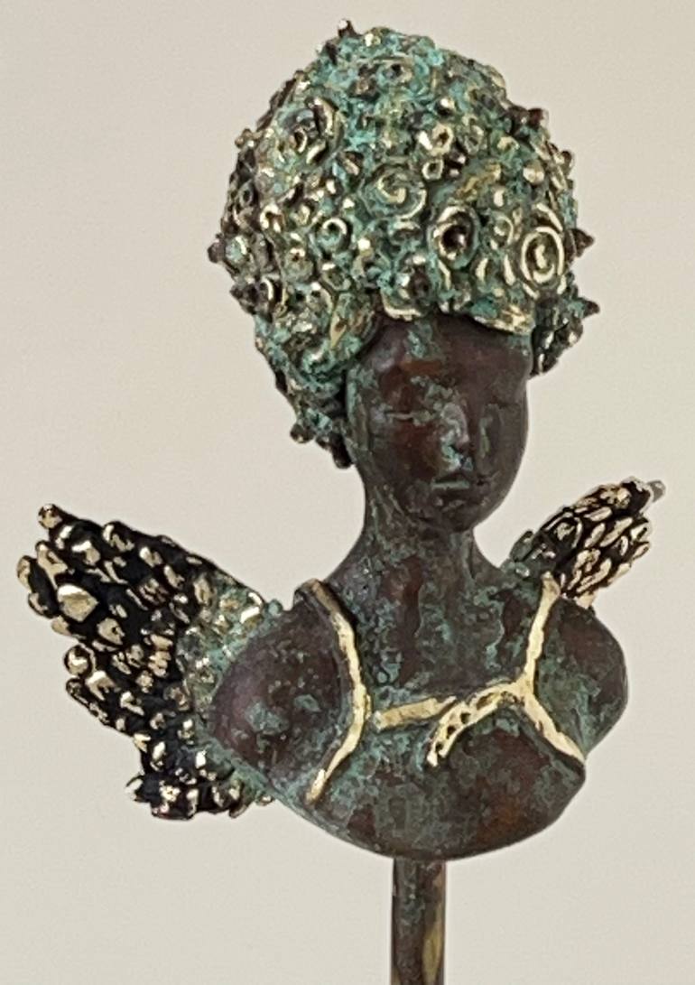 Original Figurative Body Sculpture by Francesca Dalla Benetta