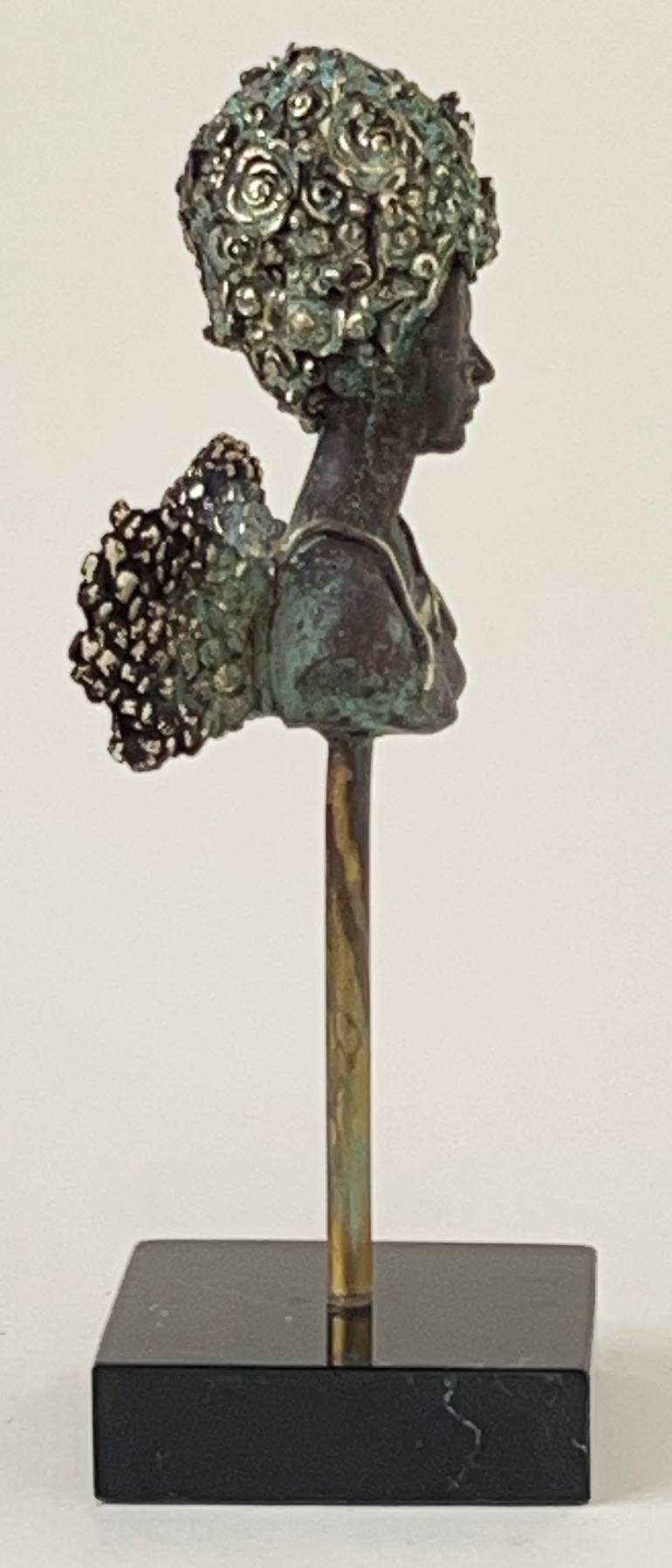 Original Figurative Body Sculpture by Francesca Dalla Benetta