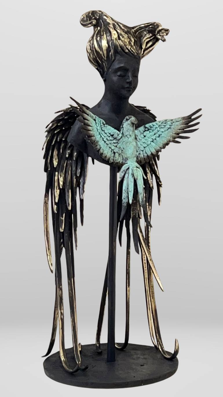 Original Figurative Body Sculpture by Francesca Dalla Benetta