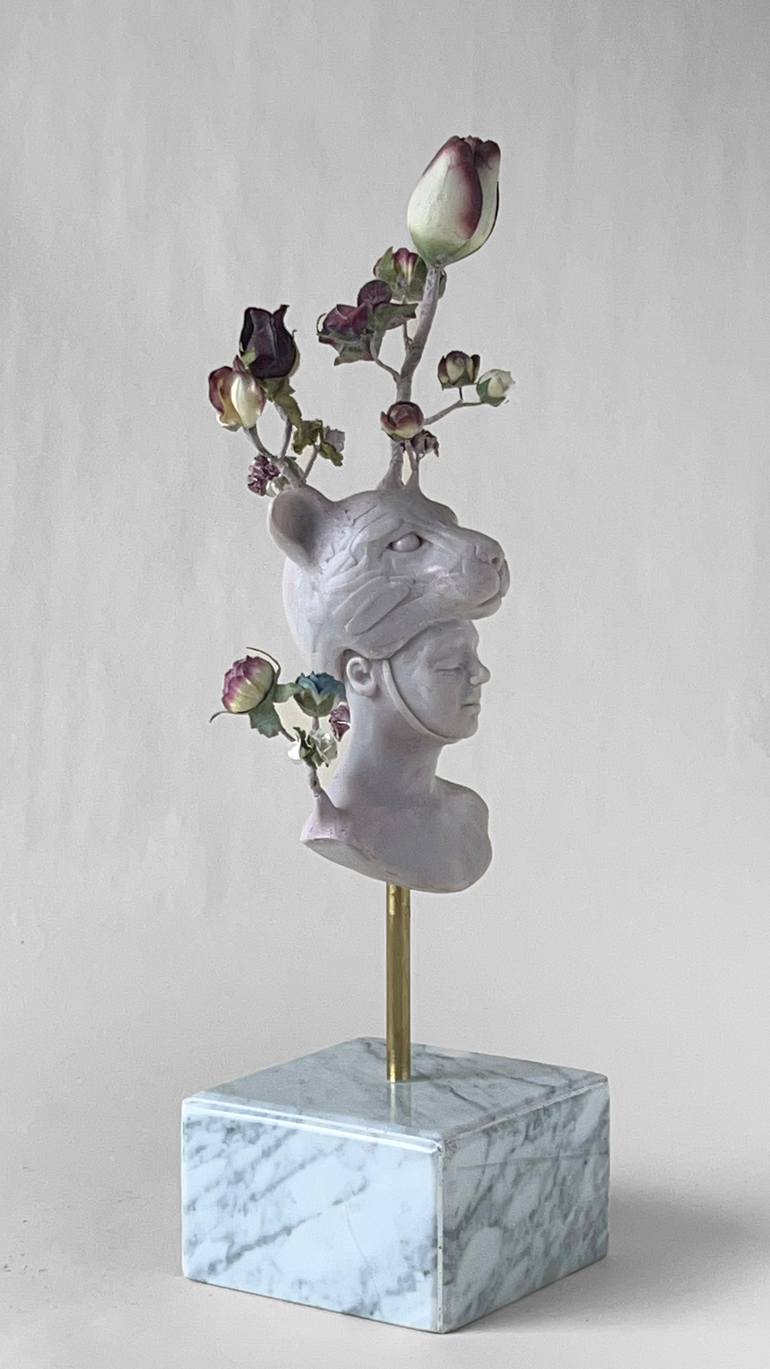 Original Figurative Animal Sculpture by Francesca Dalla Benetta