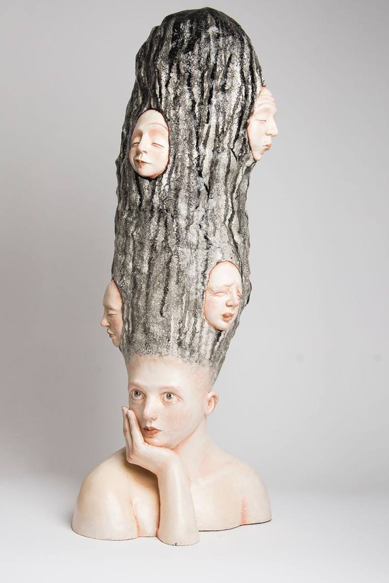 Original Figurative People Sculpture by Francesca Dalla Benetta