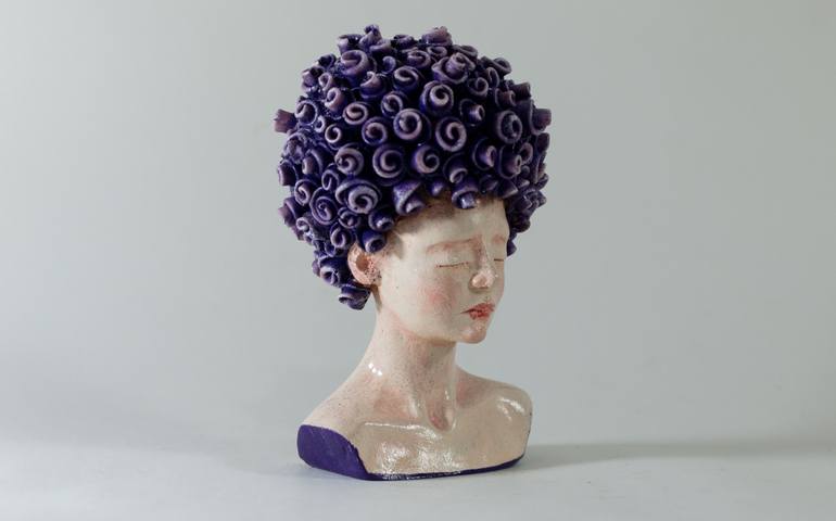 Original Figurative Floral Sculpture by Francesca Dalla Benetta