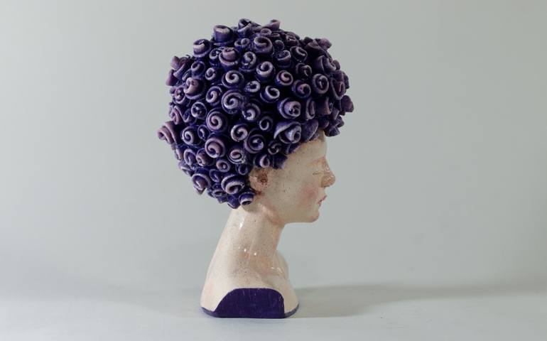 Original Figurative Floral Sculpture by Francesca Dalla Benetta