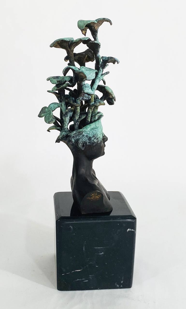 Original Figurative Body Sculpture by Francesca Dalla Benetta